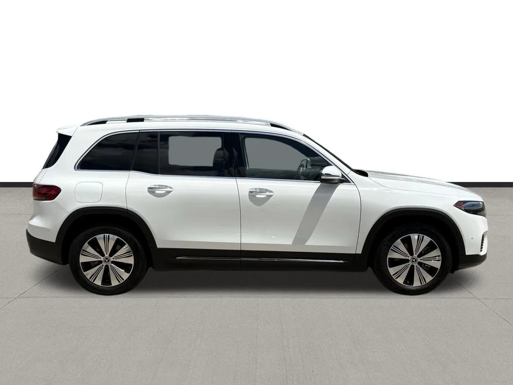 Used 2023 White Mercedes-Benz 300 image 4