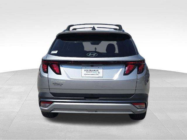 New 2026 Silver Hyundai SEL FWD image 4