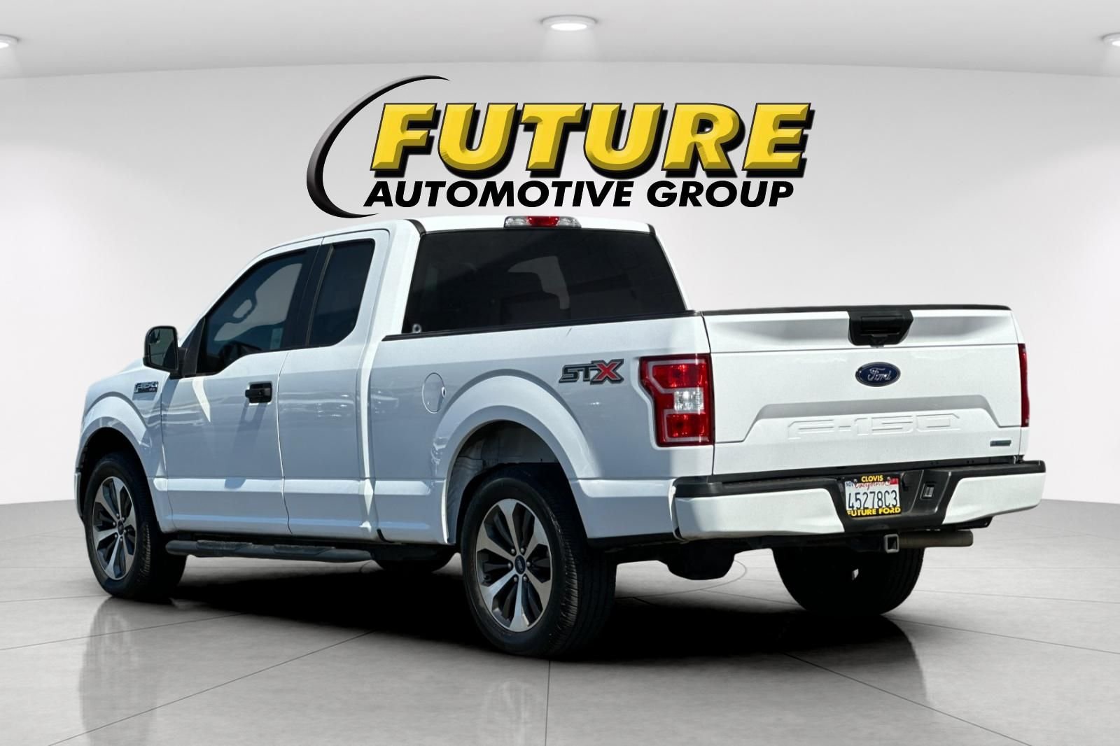 Used 2020 White Ford XL image 5