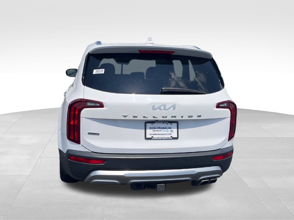Used 2022 White Kia SX image 4