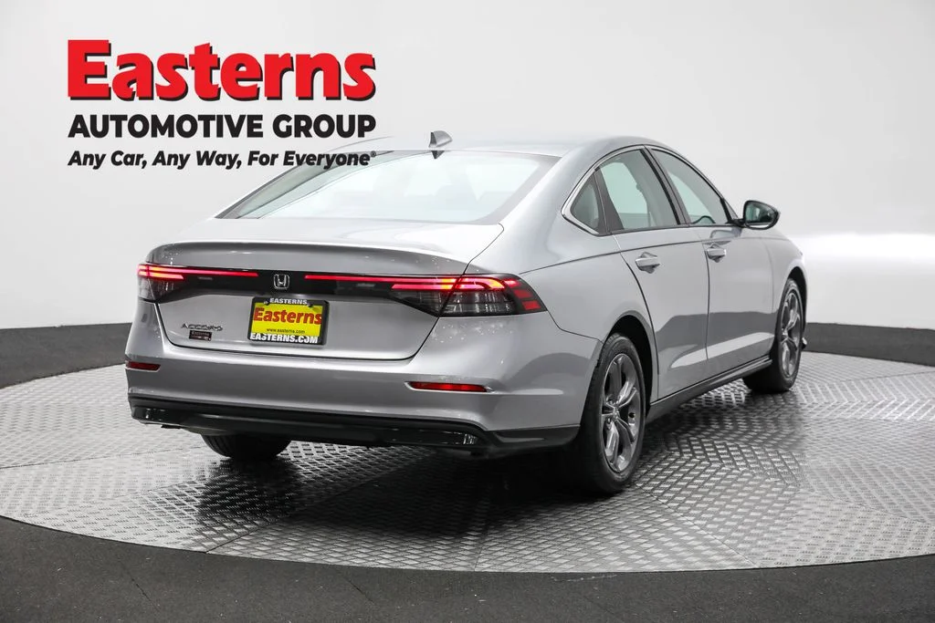 Used 2024 Gray Honda EX image 5