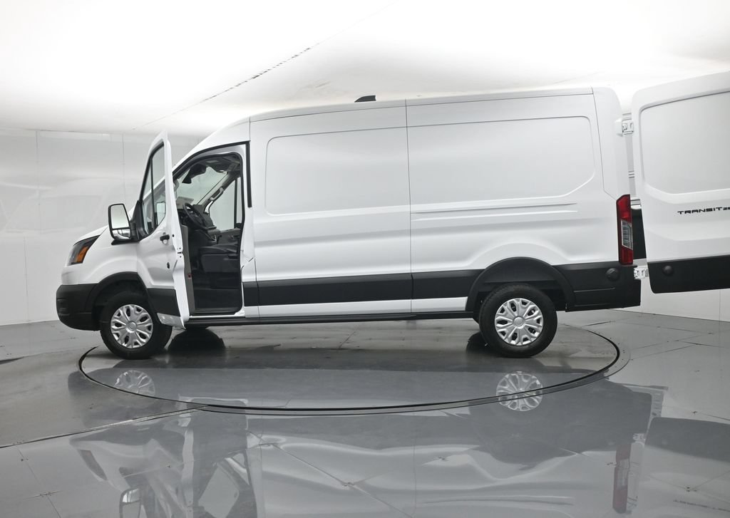New 2026 White Ford Base image 32