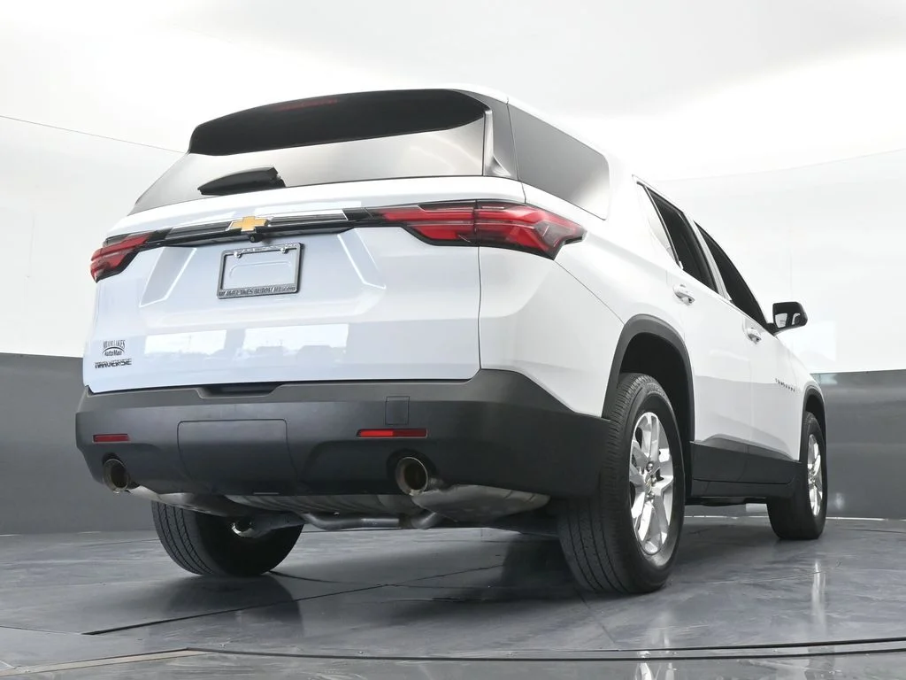 Used 2022 Summit White Chevrolet LS image 56