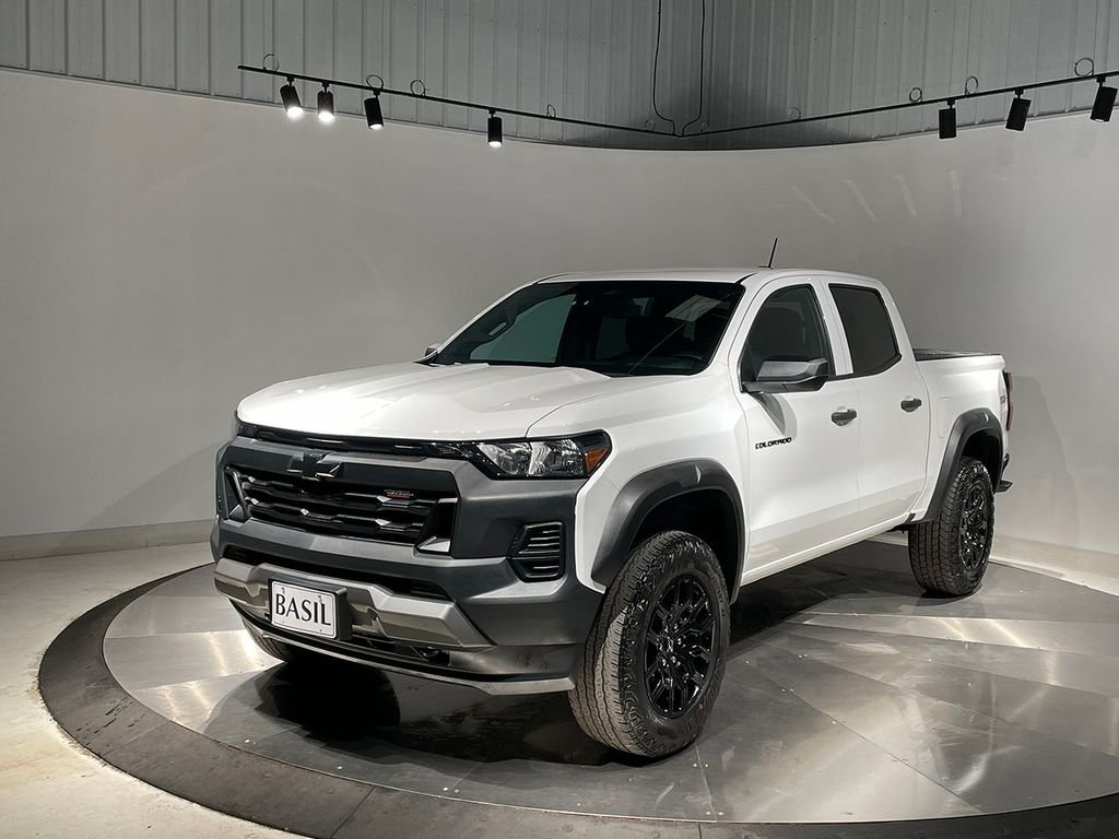 Used 2023 White Chevrolet Trail Boss image 8