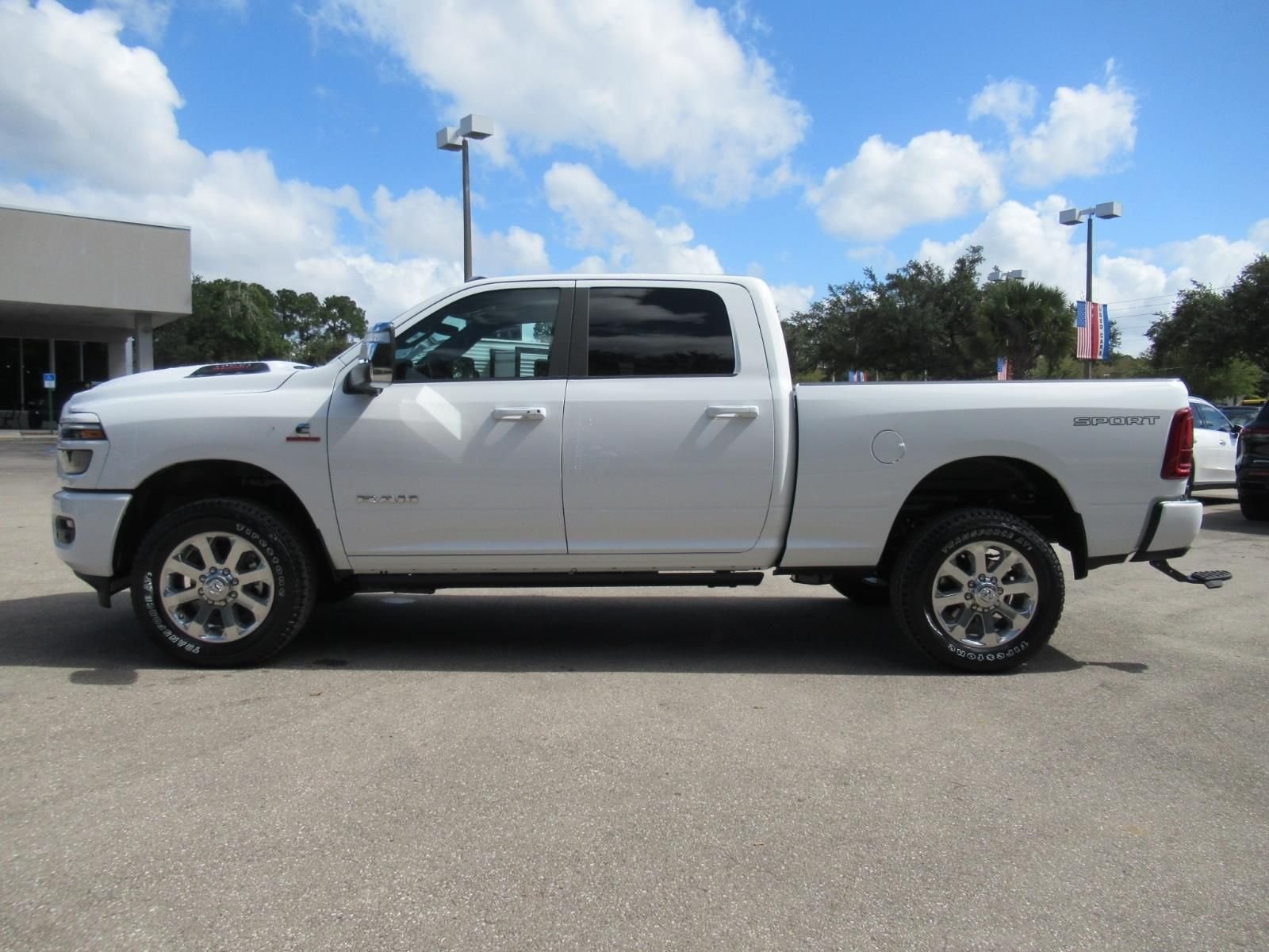 New 2027 Bright White Clear-Coat Exterior Paint RAM Laramie image 4
