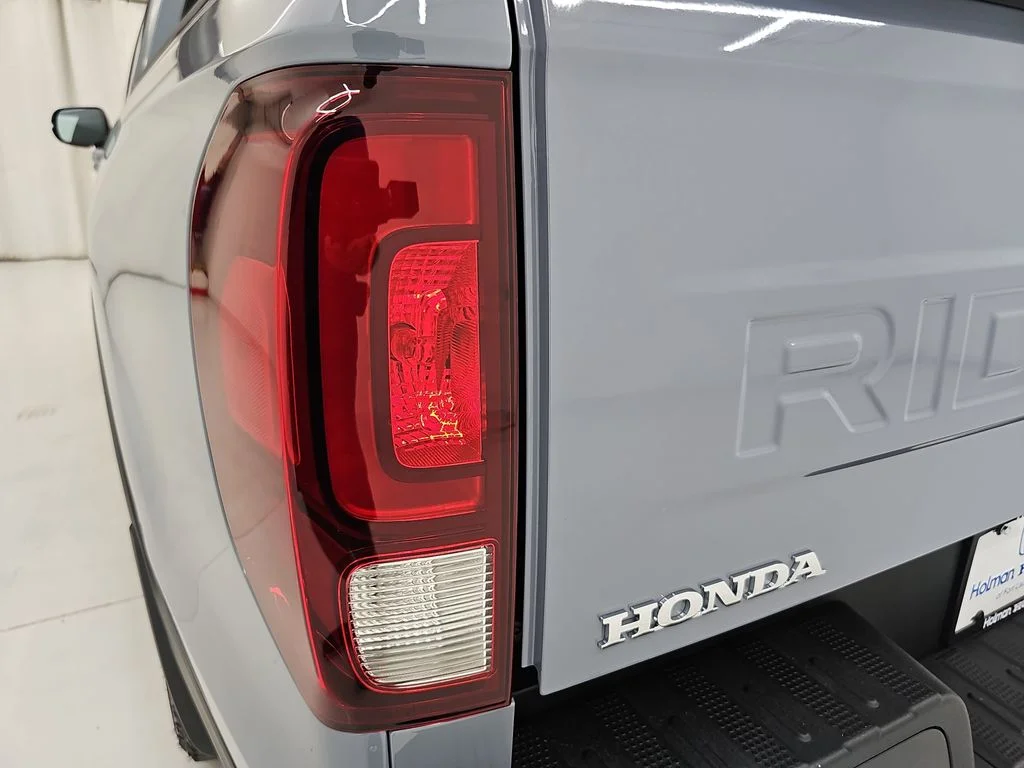 New 2026 Sonic Gray Pearl Honda RTL image 44