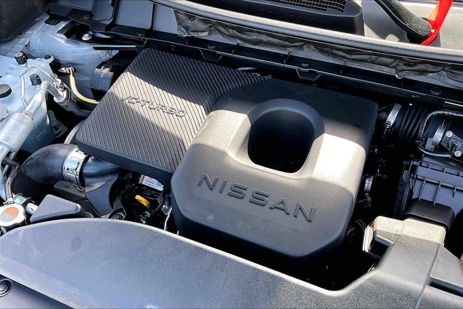 New 2026 Champagne Silver Metallic Nissan Platinum image 19