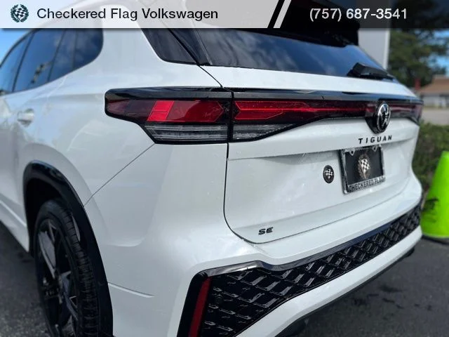 New 2026 White Volkswagen 2.0T SE R-Line Black image 9