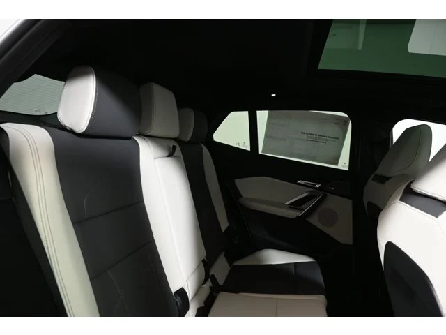 New 2026 Alpine White BMW xDrive28i image 35