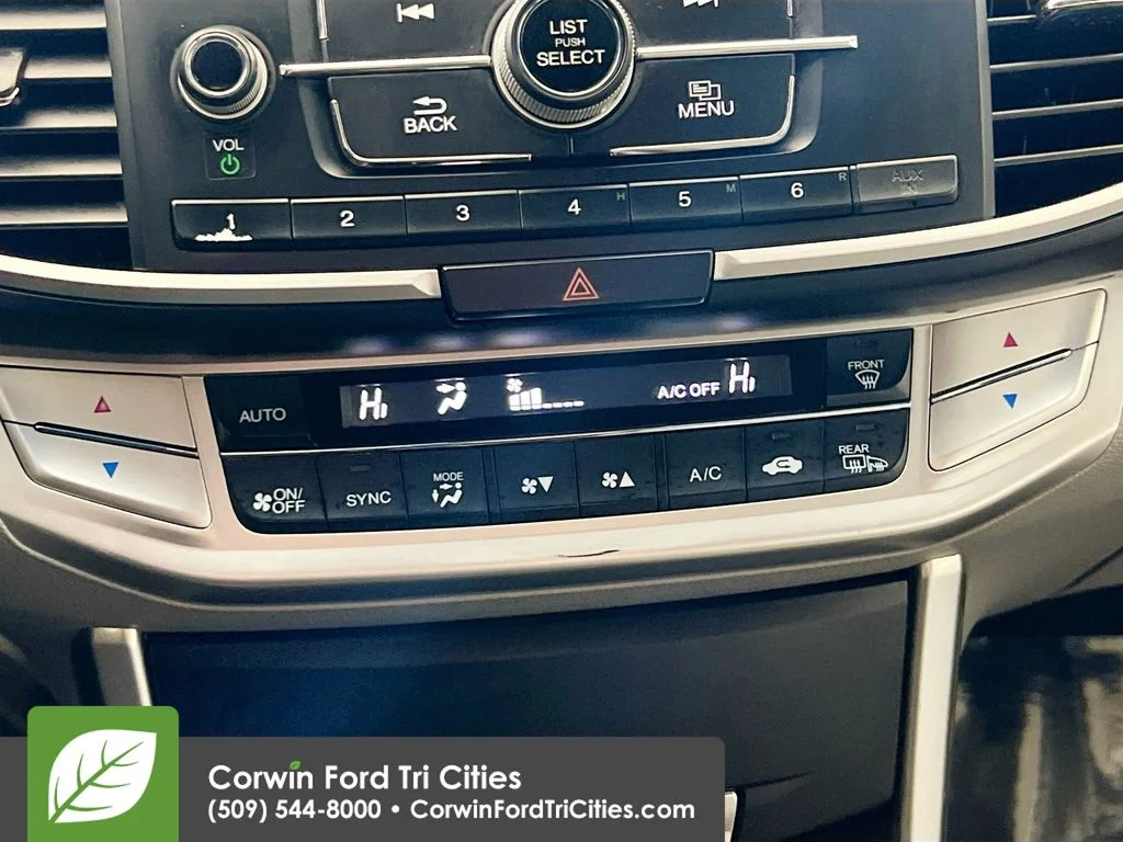 Used 2013  Honda EX image 9