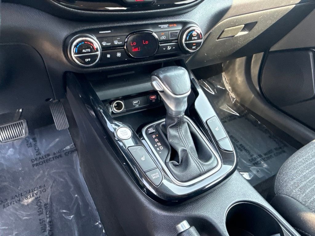 Used 2020 Gold Kia EX image 21