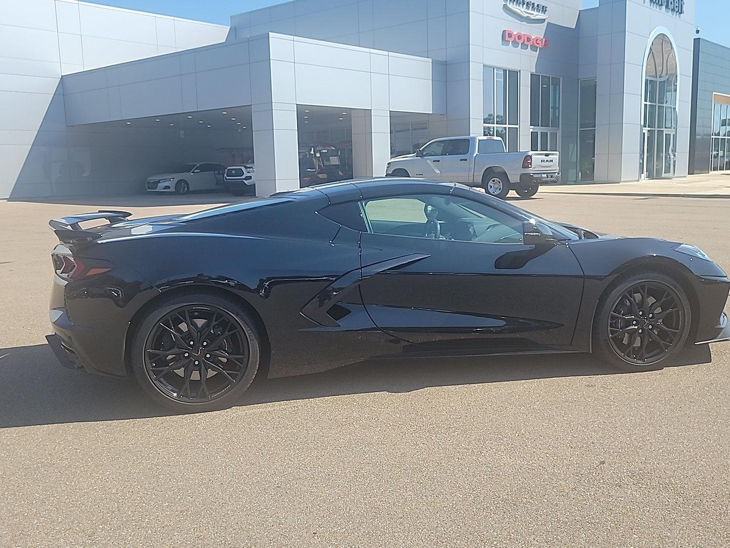 Used 2025 Black Chevrolet 2LT image 19