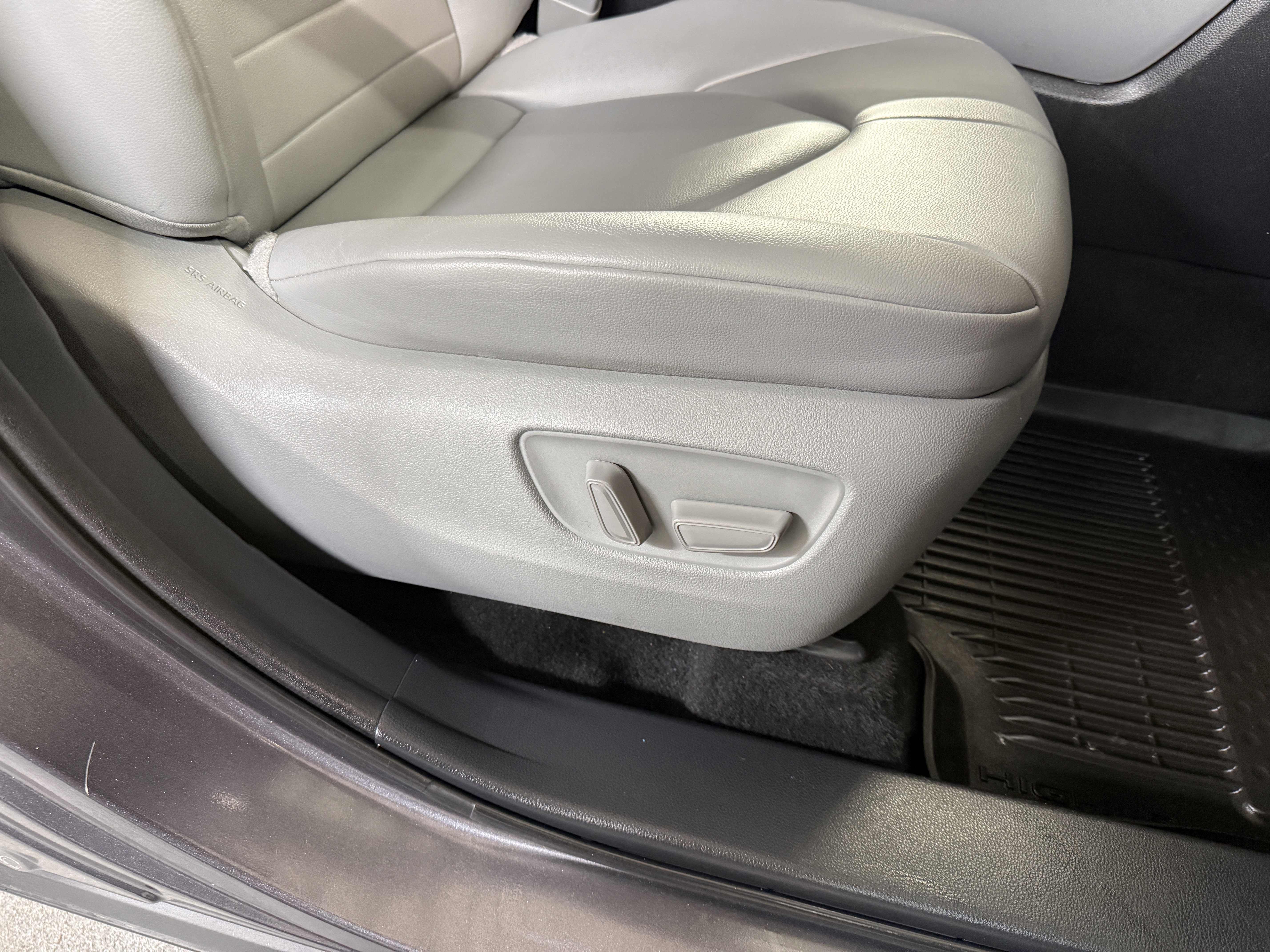 Used 2021 Magnetic Gray Metallic Toyota XLE image 24