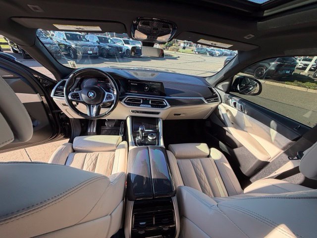 Used 2023 Black BMW M50i image 11