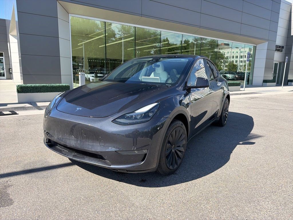 2024 Tesla Model Y Long Range Dual Motor All-Wheel Drive's photo