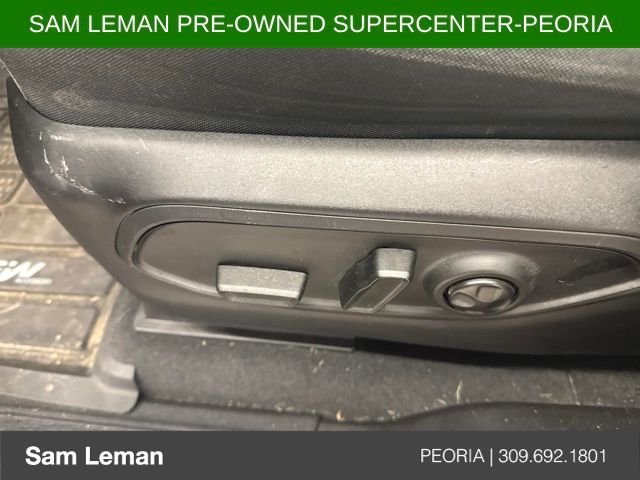 Used 2025 Gray Jeep Laredo image 6