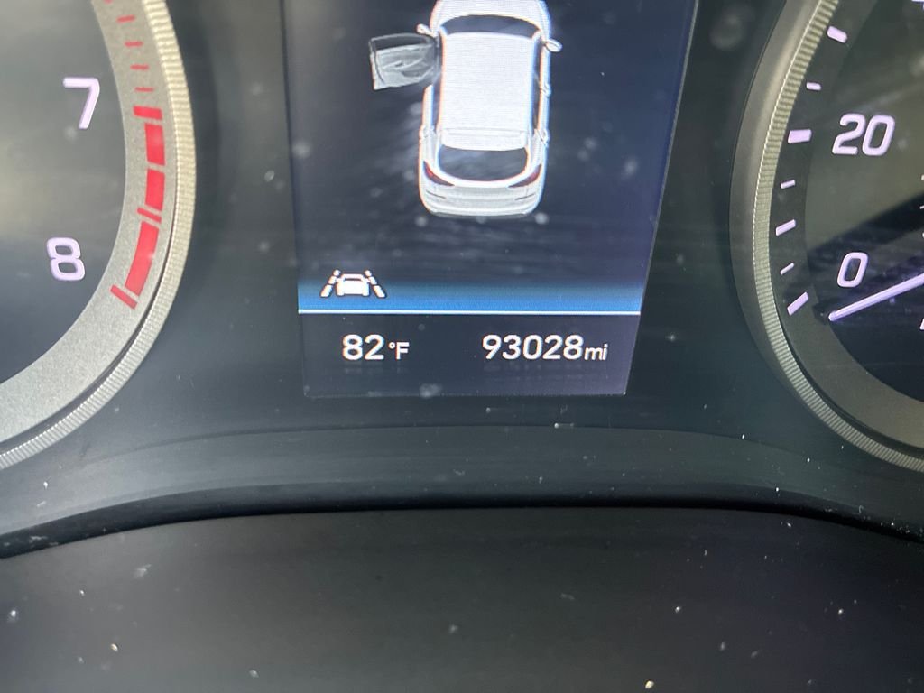 Used 2019 Blue Hyundai Ultimate image 17
