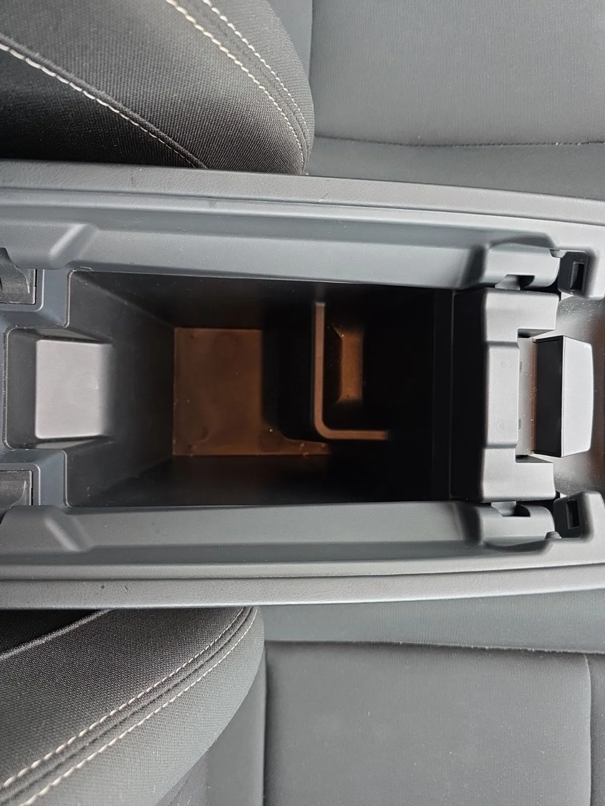 Used 2025 White Nissan S image 25