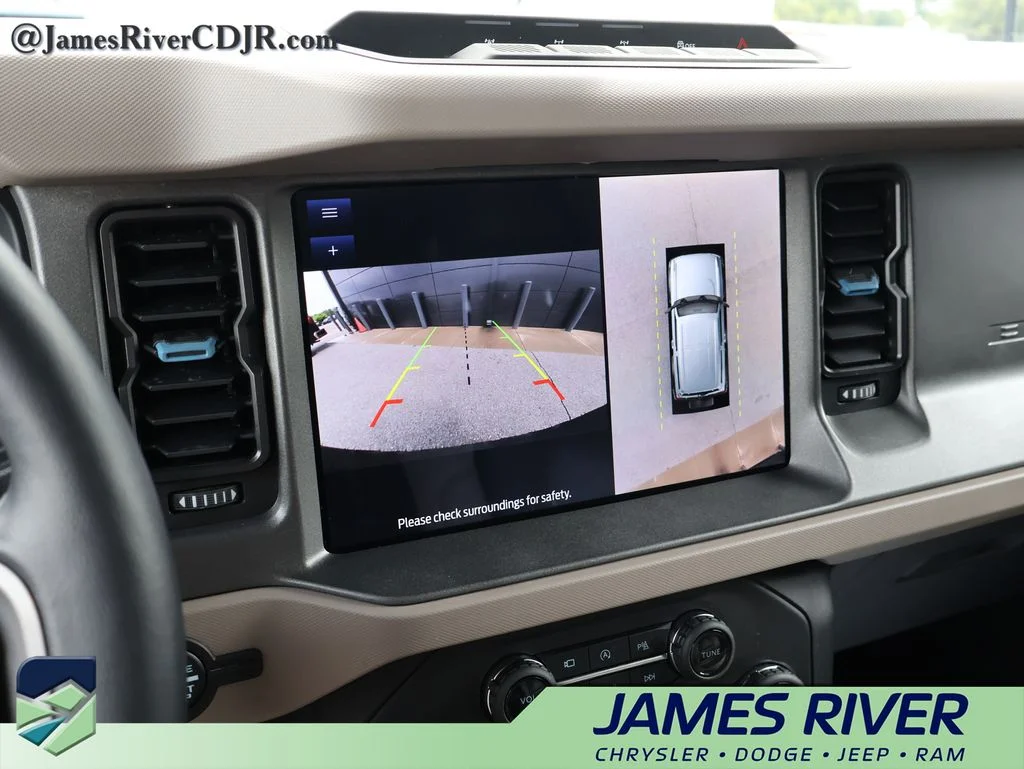 Used 2024 Black Ford Wildtrak image 33