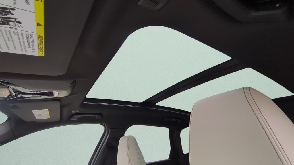 New 2026 Alpine White BMW xDrive28i image 17