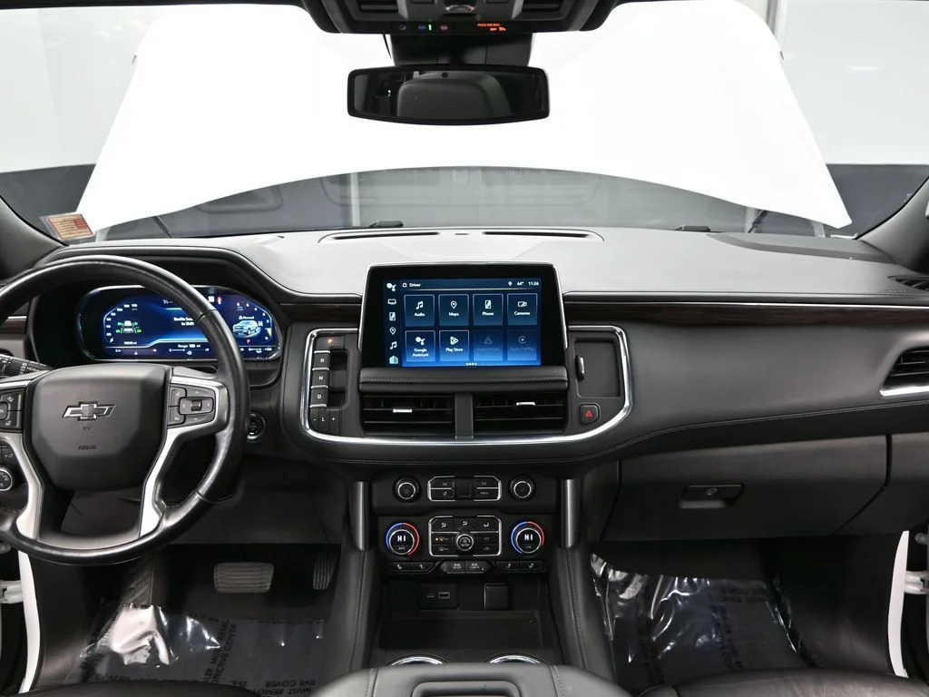 Used 2023 White Chevrolet Z71 image 30