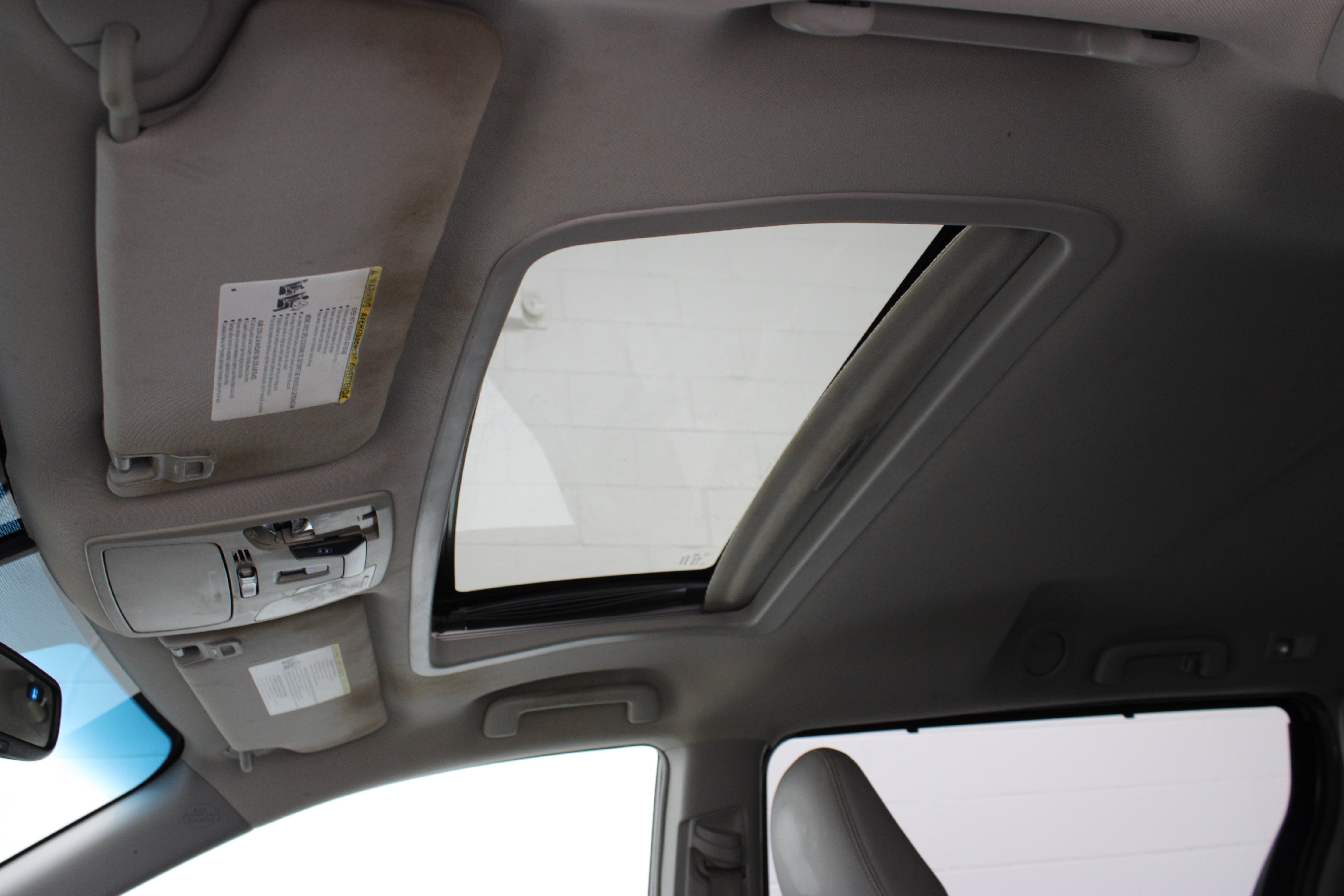 Used 2015 Silver Sky Metallic Toyota XLE Premium 3.5L image 27