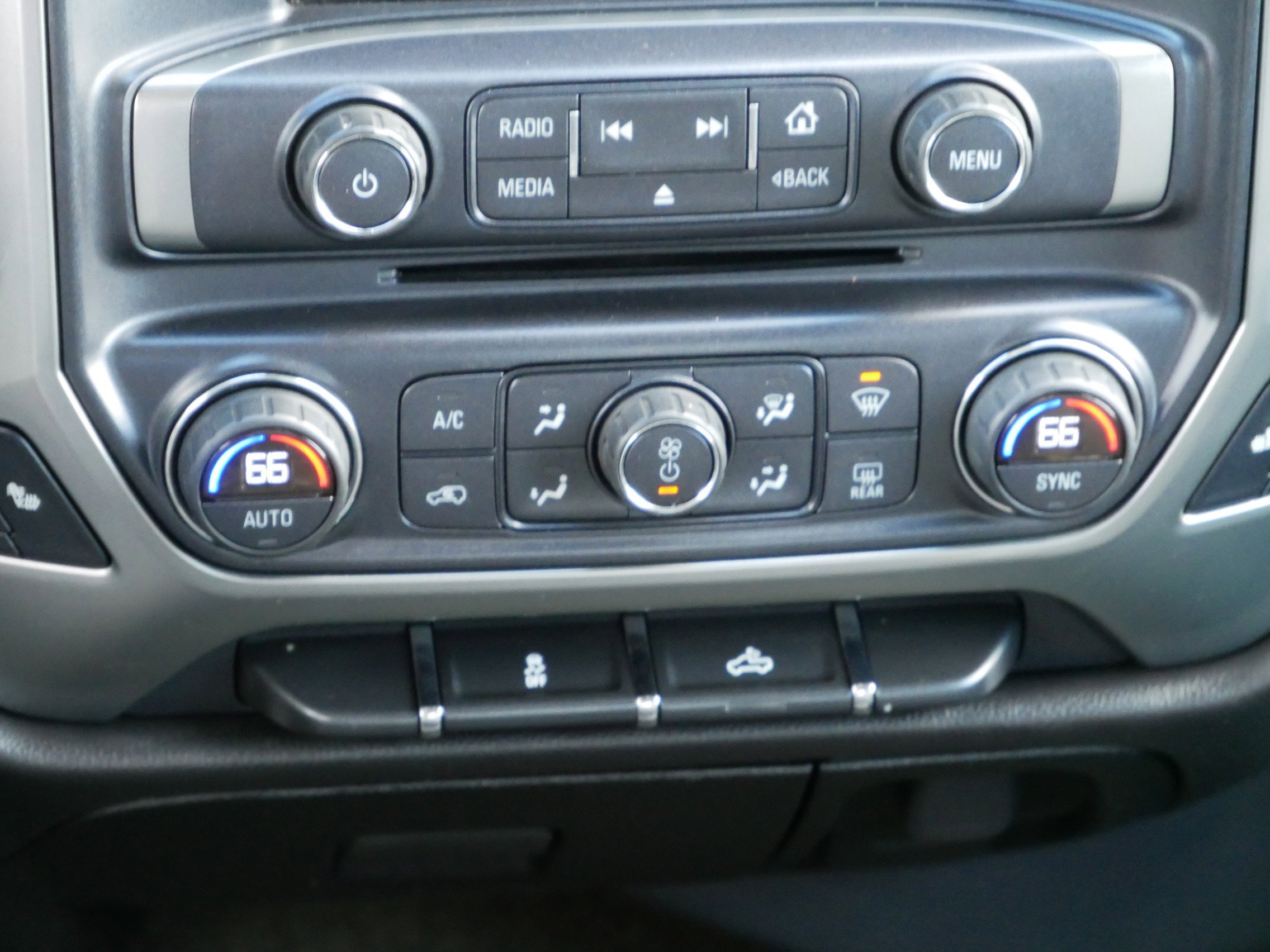 Used 2015 Deep Ruby Metallic Chevrolet LT image 15