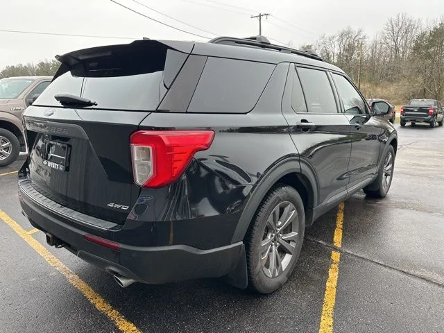 Used 2021 Black Ford XLT image 6