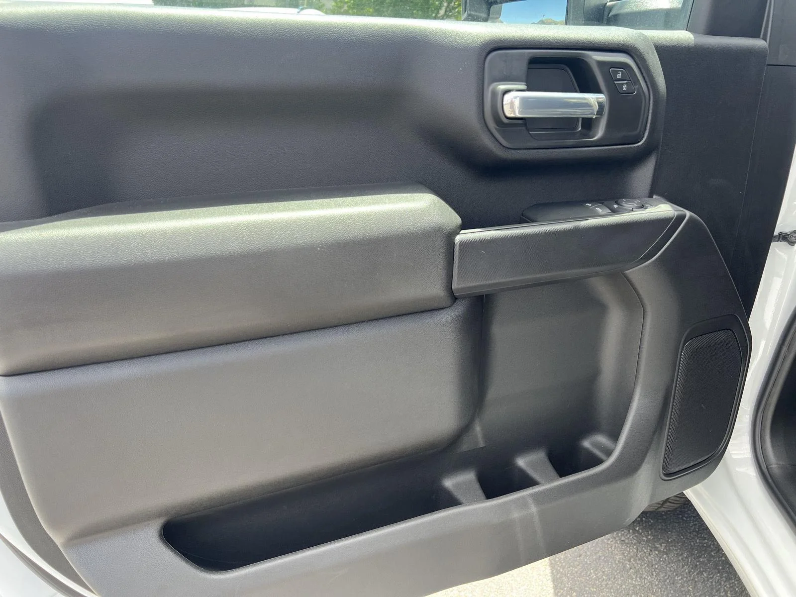 2025 GMC Sierra 3500HD Pro - Photo 16