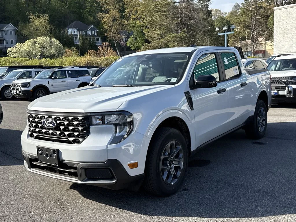 New 2026 White Ford XLT image 7