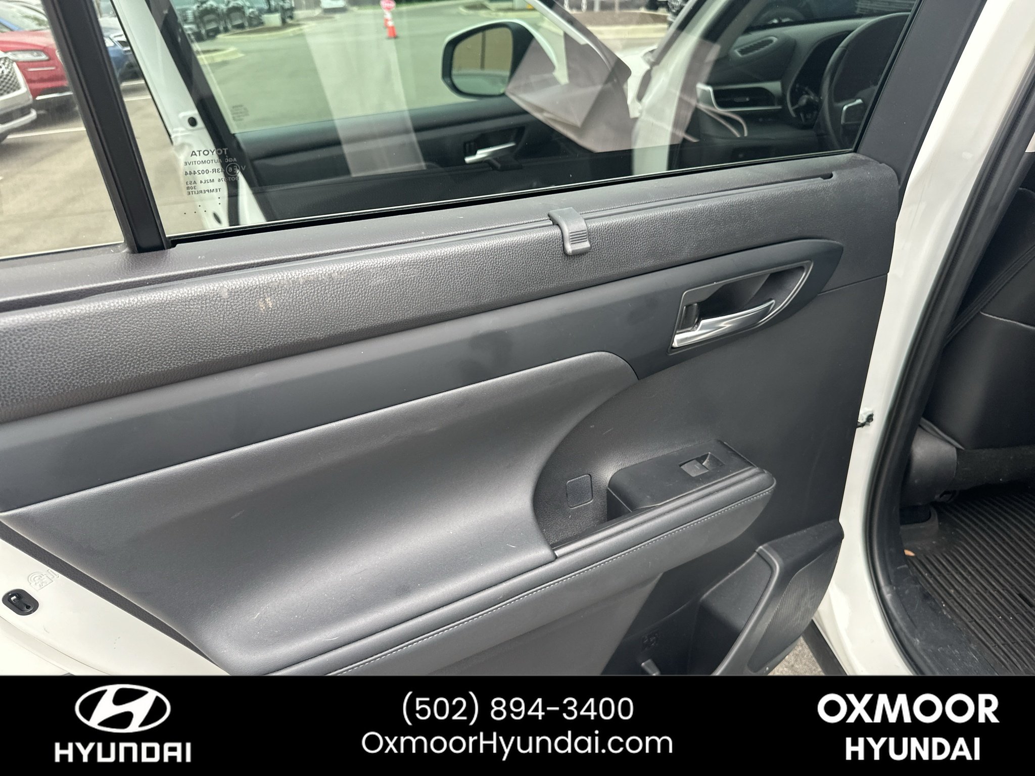 Used 2021 Blizzard Pearl Toyota XLE image 12