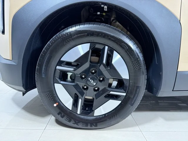 New 2027 TERRAIN BROWN Kia LX image 10