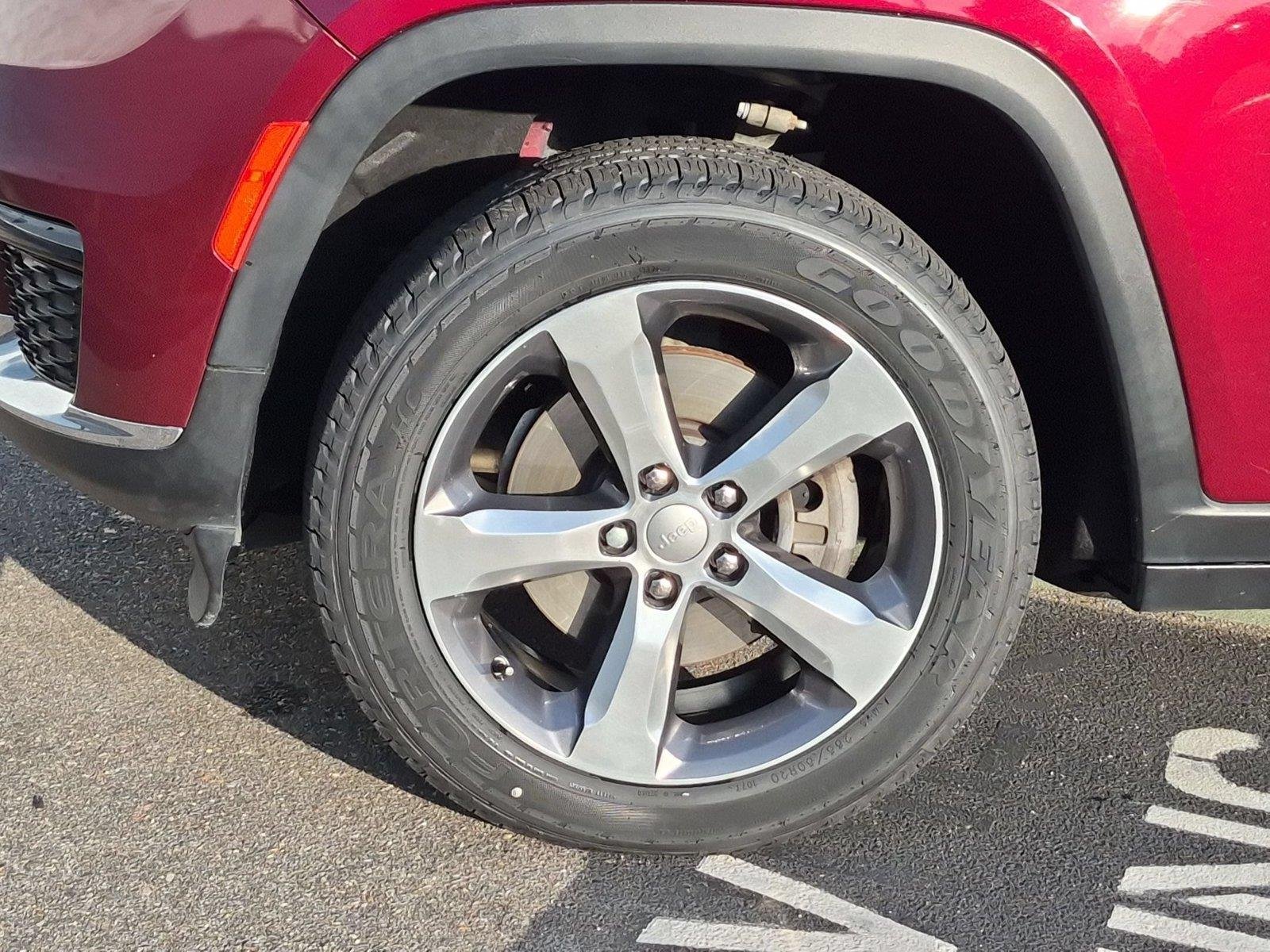 Used 2021 Velvet Red Pearlcoat Jeep Limited image 10