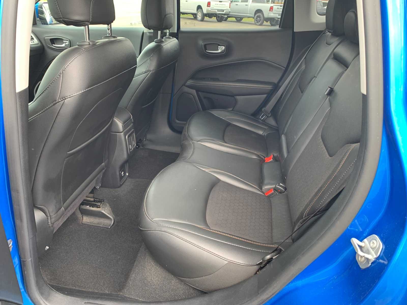 Used 2020 Laser Blue Pearlcoat Jeep Latitude image 14