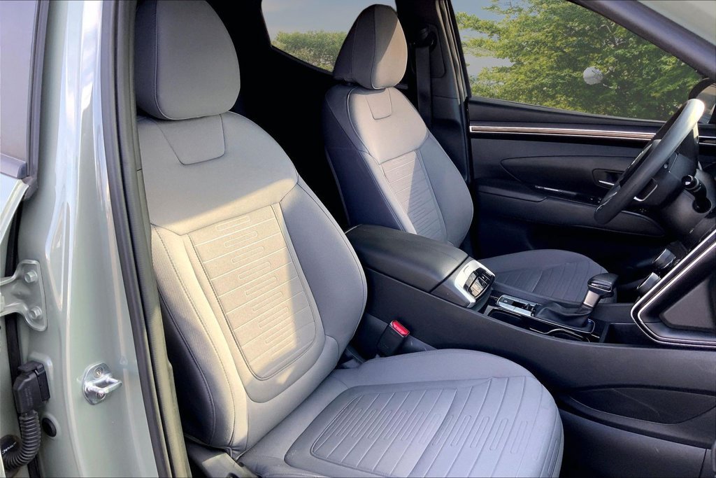 Used 2022 Green Hyundai SEL image 28