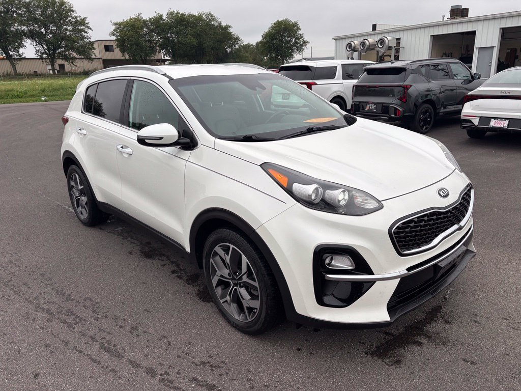 Used 2021 Snow White Pearl Kia EX image 3