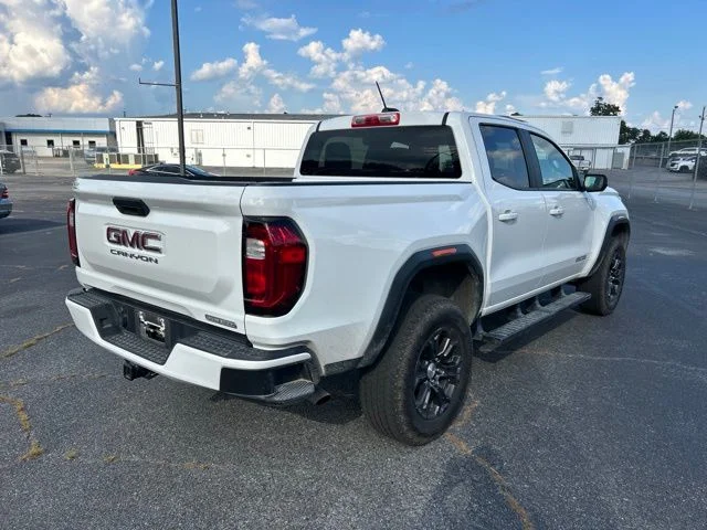 Used 2024 White GMC Elevation image 4