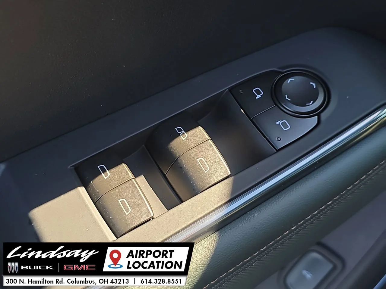2026 GMC Acadia AT4 - Photo 25