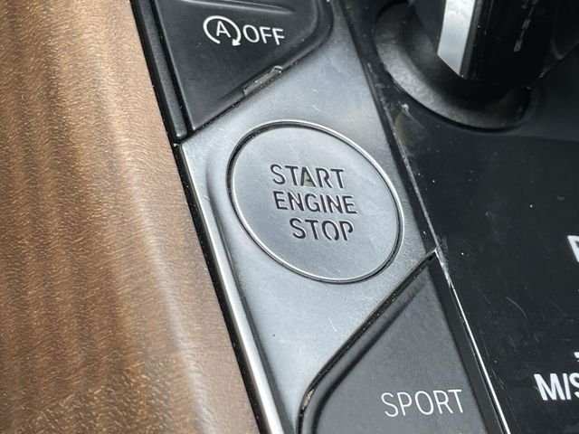 Used 2019 Blue BMW 330i xDrive image 42