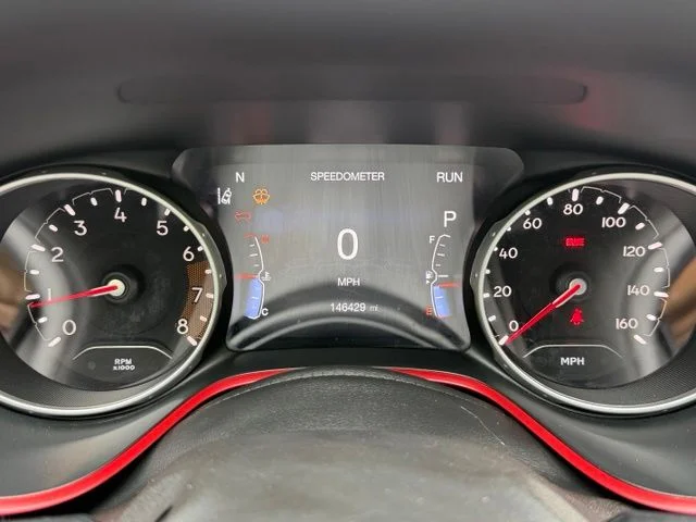Used 2018 Spitfire Orange Clearcoat Jeep Trailhawk image 24