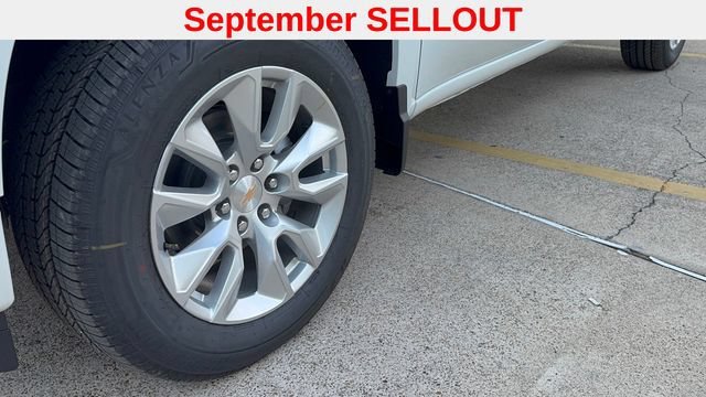 New 2026 Summit White Chevrolet Custom image 9