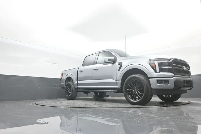 New 2026 Iconic Silver Metallic Ford Lariat® image 27