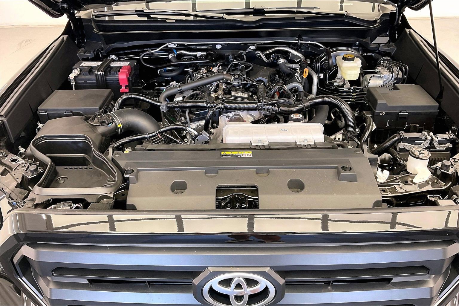 2026 Toyota Tacoma SR5 - Photo 18