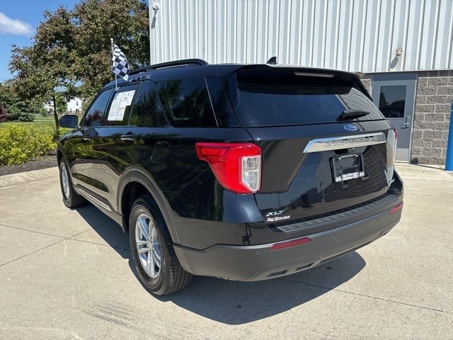 Used 2024 Black Ford XLT image 9