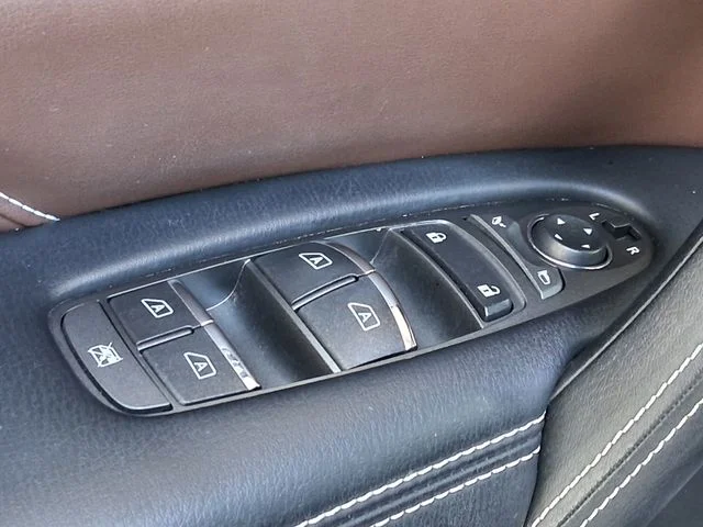 Used 2021 Red INFINITI Premium Select image 18