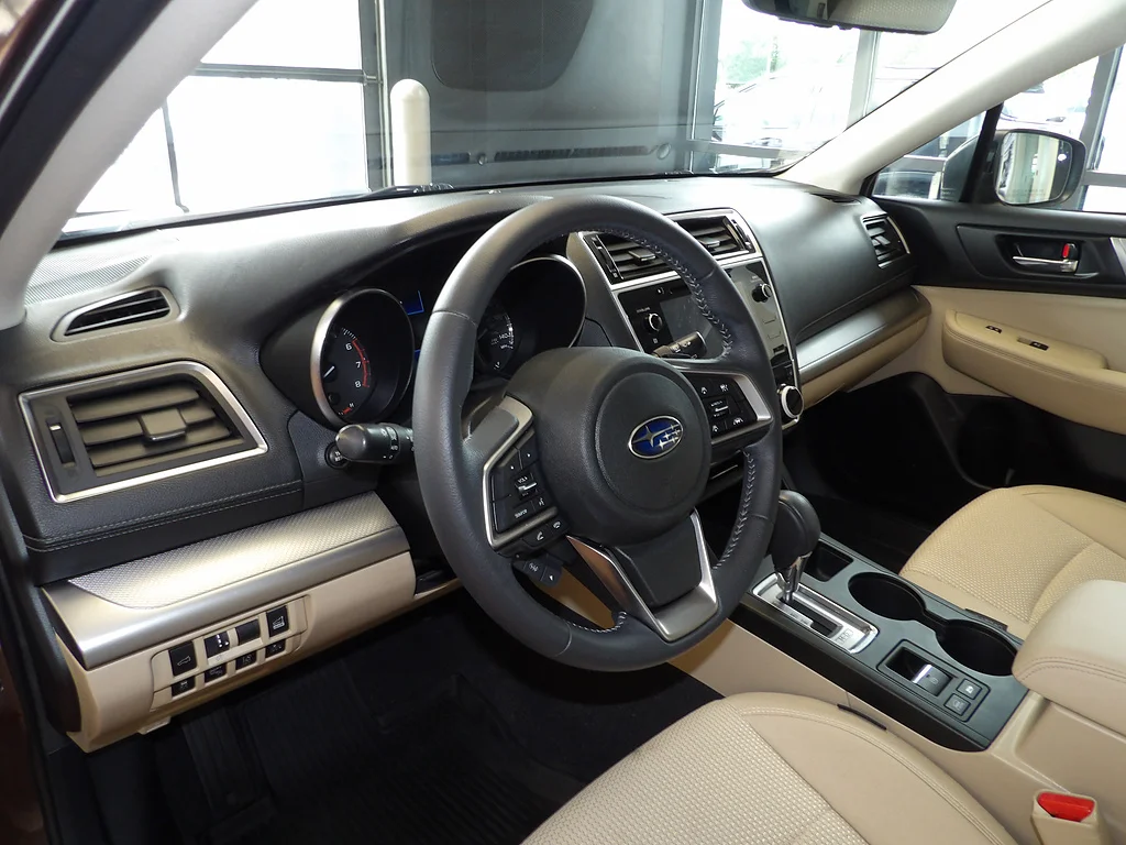 Used 2019 Cinnamon Brown Pearl Subaru 2.5i Premium image 24