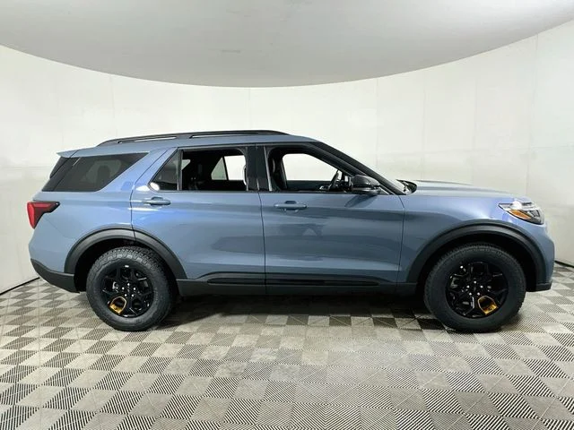 New 2026 Blue Ford Tremor image 3