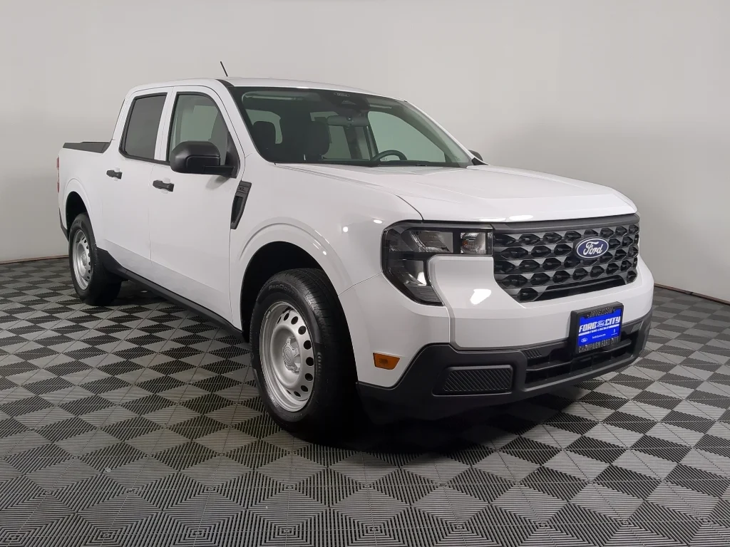 New 2026 Oxford White Ford XL image 2