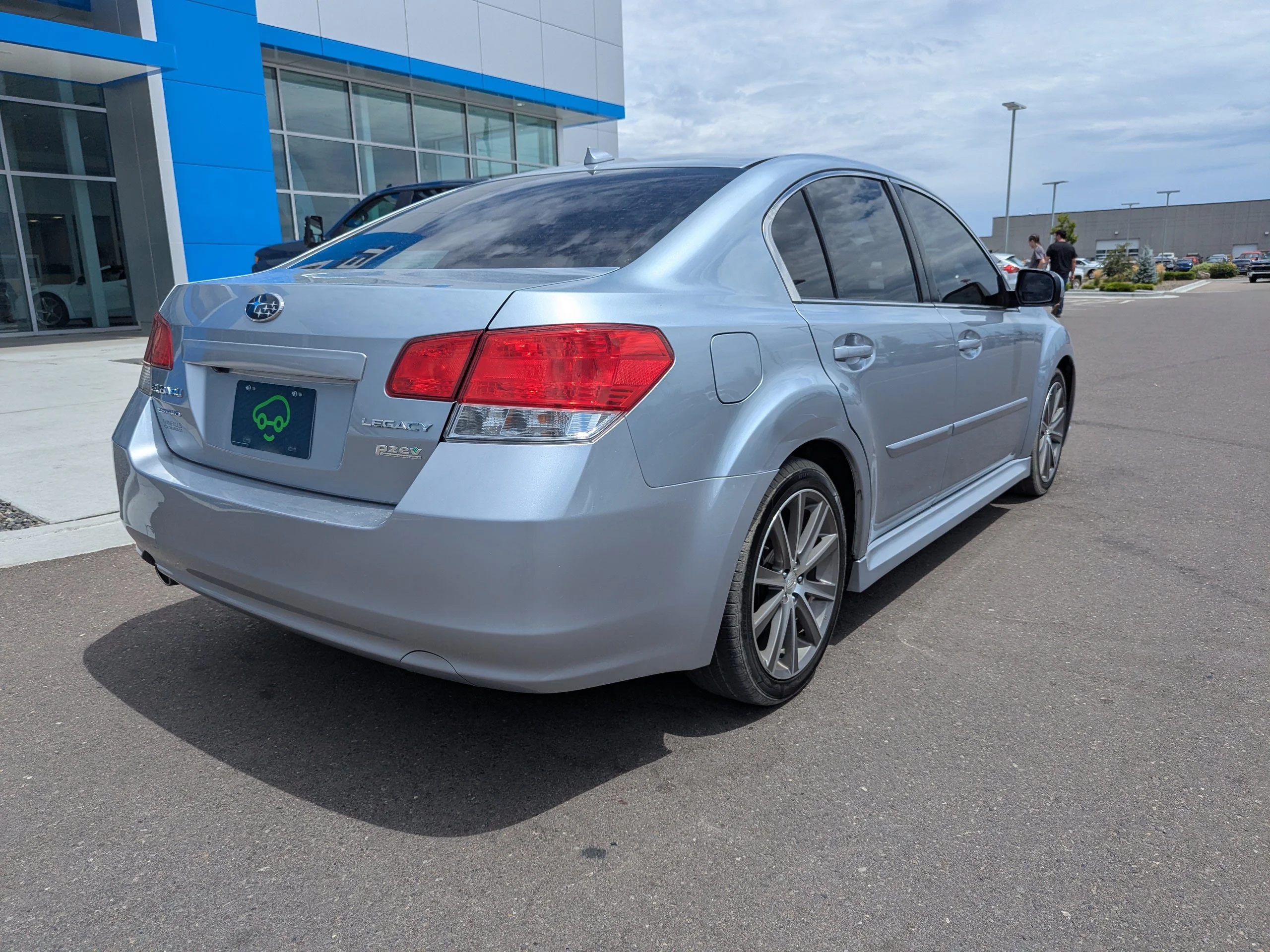 Used 2014 Ice Silver Metallic Subaru 2.5i Sport image 35