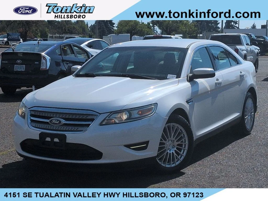 Used 2011 White Platinum Clearcoat Metallic Ford SEL image 1
